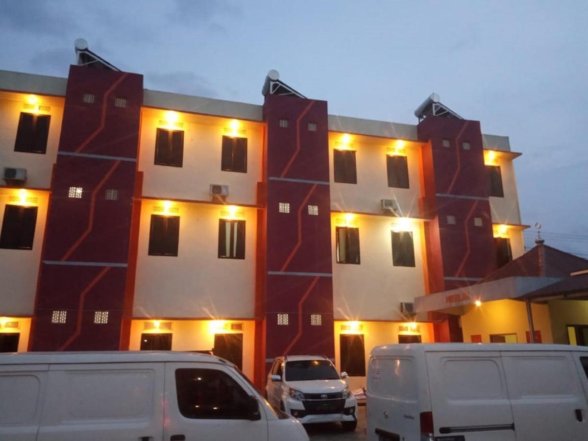 Oyo 3373 Favour Hotel Pagaralam Екстер'єр фото