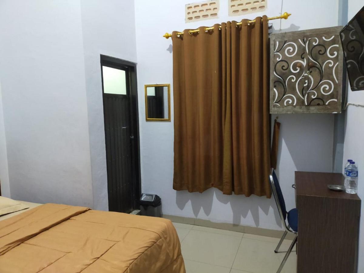 Oyo 3373 Favour Hotel Pagaralam Екстер'єр фото